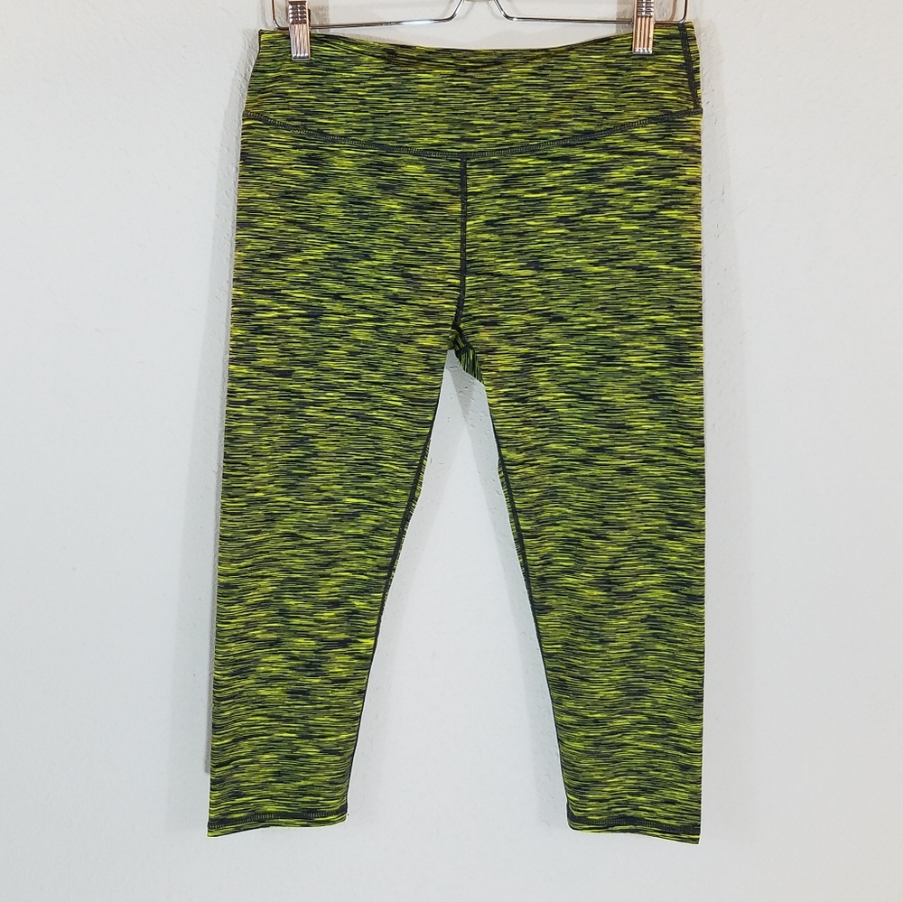 Fabletics Salar Printed Powerhold Capri Legging L - image 1